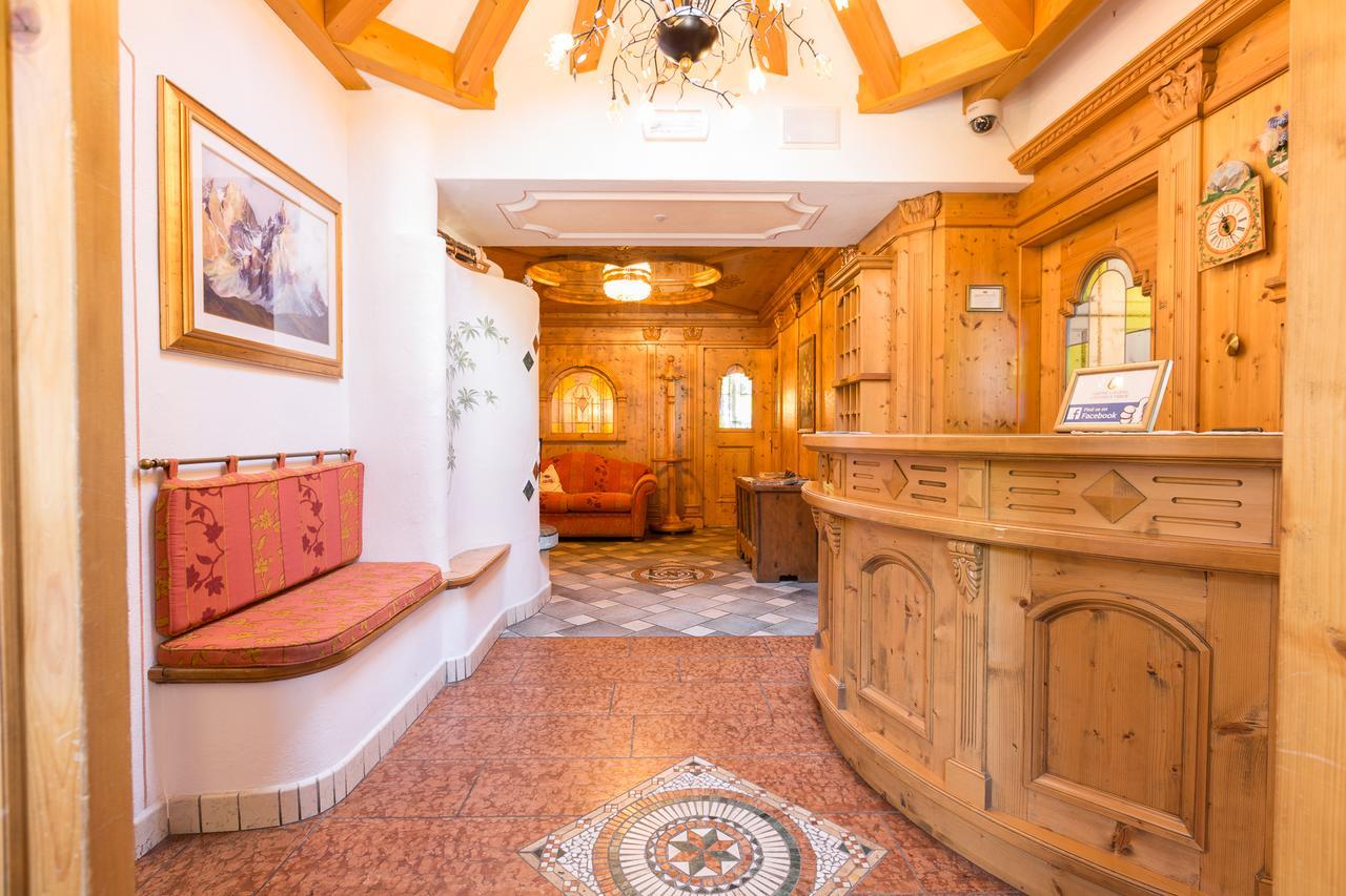 Residence Gruene Laterne - Lanterna Verde Sexten Екстериор снимка